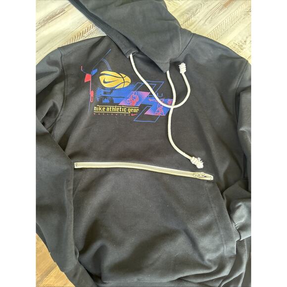 Nike Men's Dri-Fit Standard Issue Basketball Hoodie Black DV9632-010 Size S NWOT - Picture 1 of 7